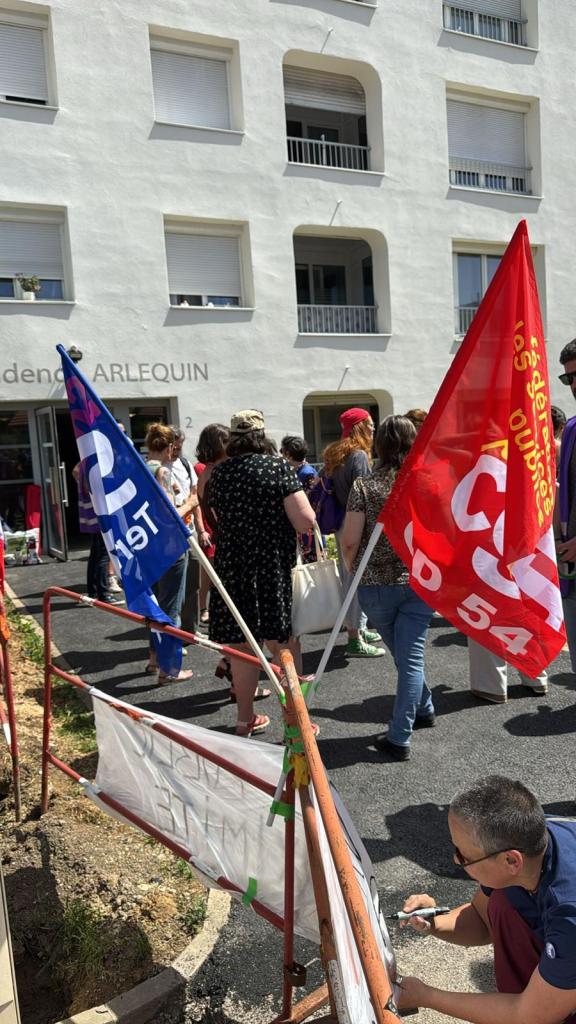 [26-05-29] CHAMPIGNEULLES – Mobilisation de nos camarades du Conseil départemental de Meurthe-et-Moselle devant la&nbsp;MDS